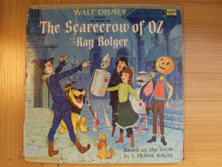 Walt Disney Presents The Story Of The Scarecrow Of Oz with Ray Bolger Online